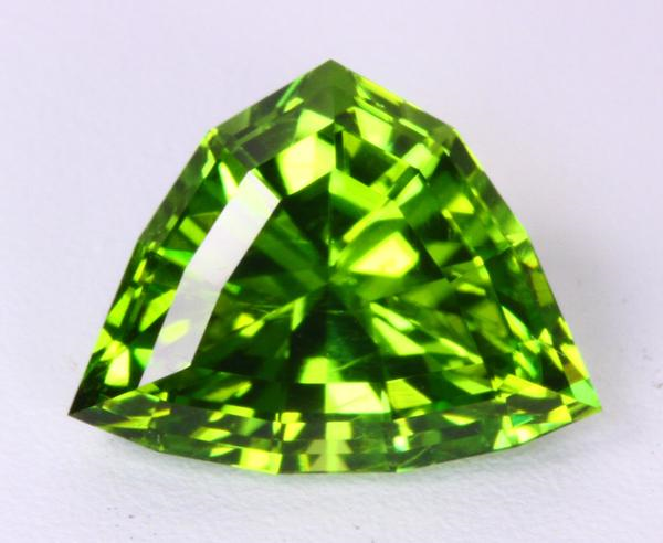 Значение и символика перидота